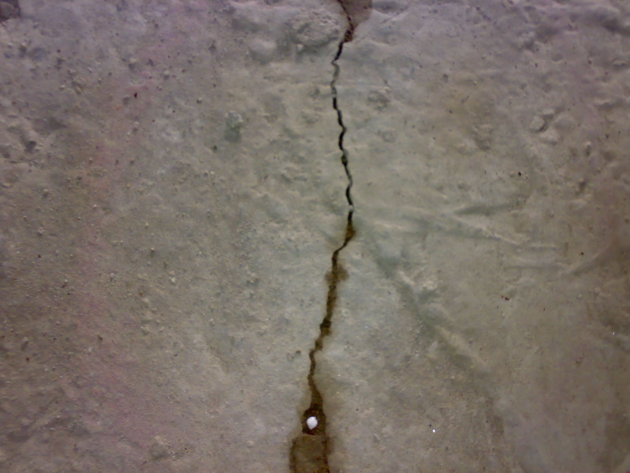 Xử lý vết nứt bê tông - Công Ty TNHH Xây Dựng Và Thương Mại Phú Bắc